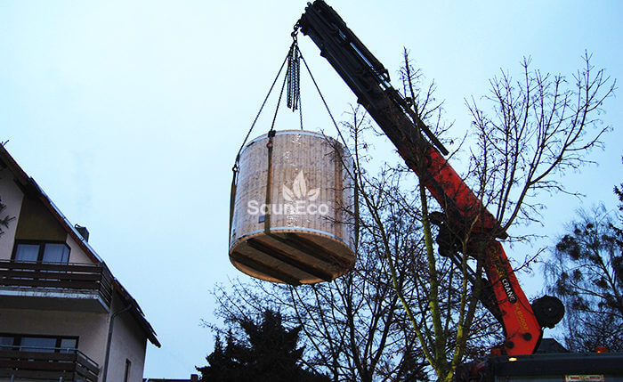 Barrel sauna transport Sauneco