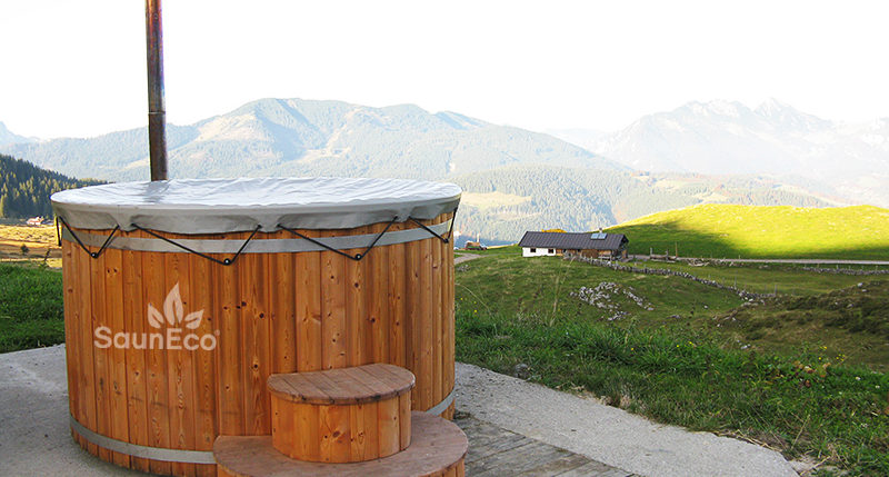 Badetonne aus holz badebottich holz badefass badezuber aus holz holz beheizt natürlich mobil praktisch Sauneco
