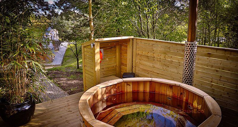 Hot tub and barrel sauna review for Sauneco